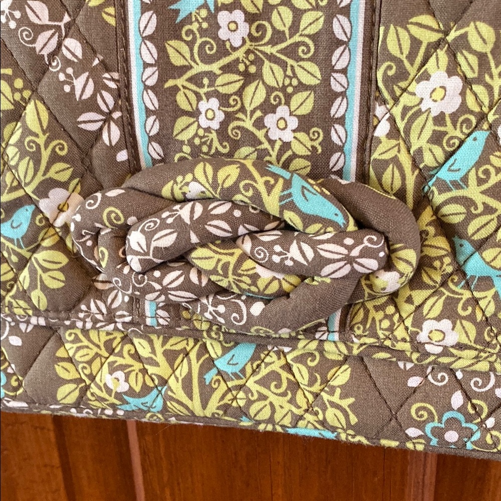 Floral Patterned Shoulder Bag - Picture 2 of 6